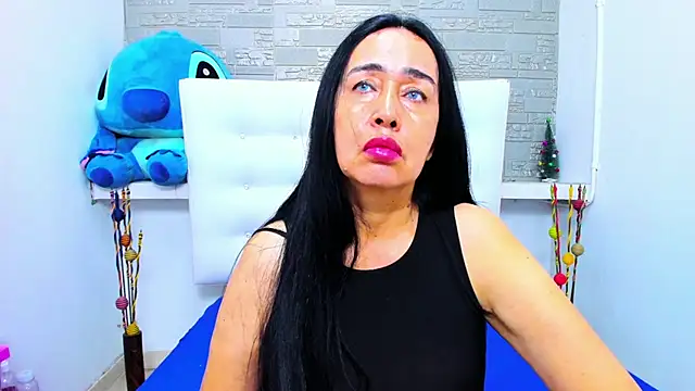 Snapshot of HorniestMilf chatting on October 11, 2025, 3:32 pm HorniestMilf online show from October 11, 2025, 3:32 pm