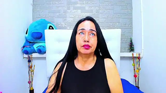 Snapshot of HorniestMilf chatting on October 12, 2025, 4:39 pm HorniestMilf online show from October 12, 2025, 4:39 pm