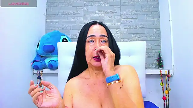 Snapshot of HorniestMilf chatting on October 27, 2025, 9:41 pm HorniestMilf online show from October 27, 2025, 9:41 pm