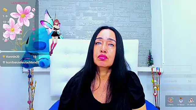 Snapshot of HorniestMilf chatting on November 5, 2025, 11:16 pm HorniestMilf online show from November 5, 2025, 11:16 pm