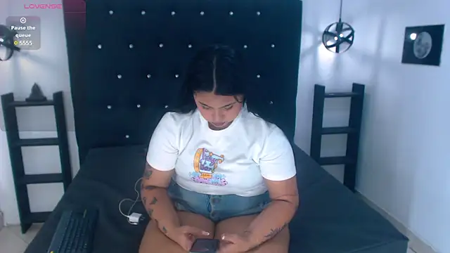 Mels  online show from February 20, 2025, 7:19 pm