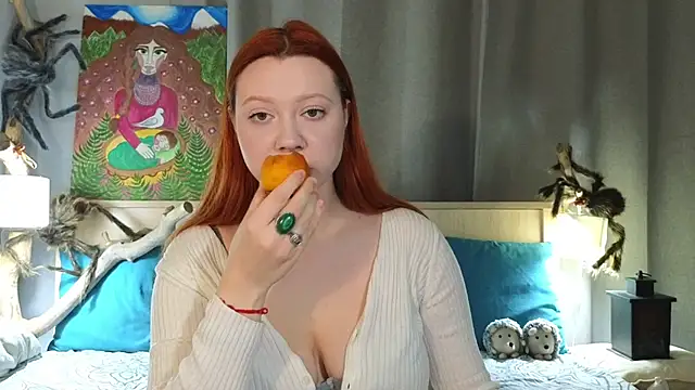 Snapshot of MileyMiller chatting on November 5, 2025, 10:04 am MileyMiller online show from November 5, 2025, 10:04 am