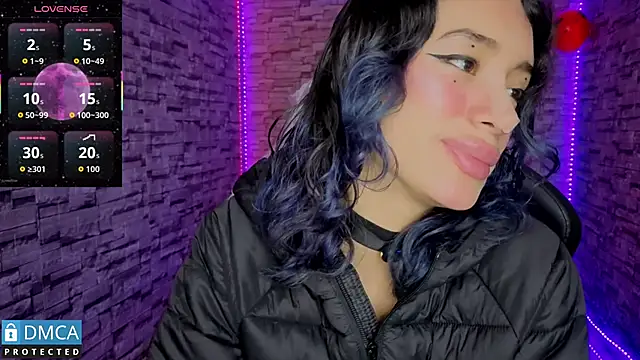 BellaOdisea online show from October 20, 2025, 7:25 pm