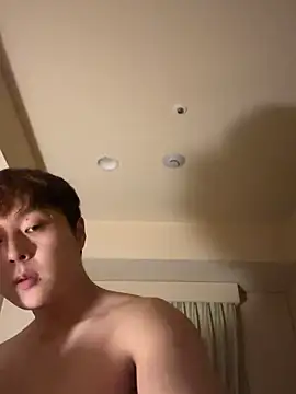 Snapshot of Tkcqcc chatting on January 13, 2025, 1:39 pm Tkcqcc online show from January 13, 2025, 1:39 pm