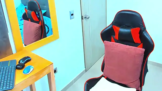 sexy blackman3606 online show from February 27, 2025, 7:04 pm