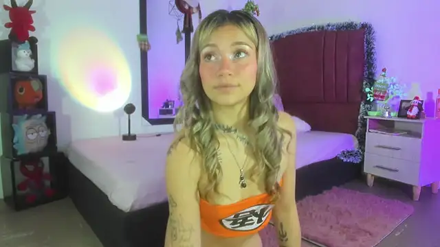 alisson zafiro  online show from December 23, 2024, 9:05 am