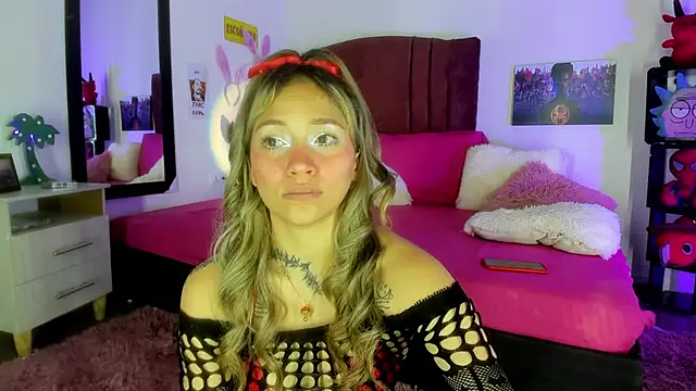 alisson zafiro  online show from January 24, 2025, 9:06 am