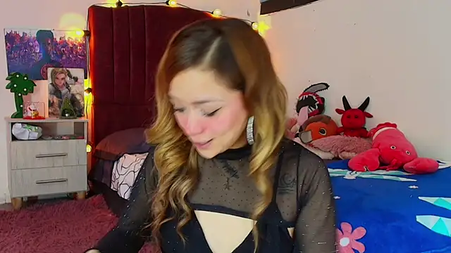 alisson zafiro  online show from October 15, 2025, 3:17 am