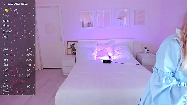 Lil Amelie online show from April 17, 2026, 8:17 am