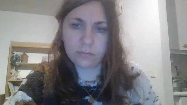 JasmineGlamour online show from April 15, 2026, 8:09 pm