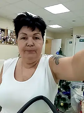 Snapshot of FantasyMichelle chatting on December 30, 2024, 7:37 am FantasyMichelle online show from December 30, 2024, 7:37 am