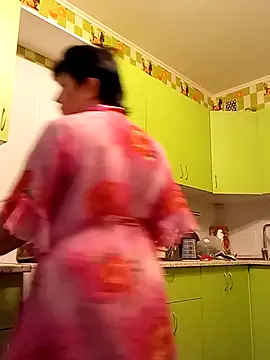 Snapshot of FantasyMichelle chatting on January 4, 2025, 6:41 am FantasyMichelle online show from January 4, 2025, 6:41 am