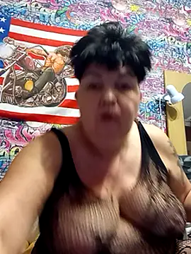 Snapshot of FantasyMichelle chatting on February 17, 2025, 4:04 pm FantasyMichelle online show from February 17, 2025, 4:04 pm