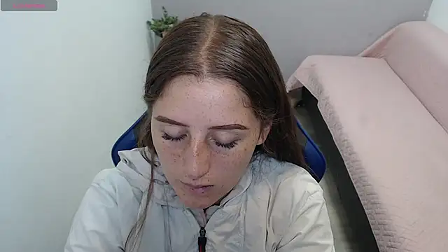 Snapshot of valerie_diaz1 chatting on February 27, 2026, 2:06 pm valerie diaz1 online show from February 27, 2026, 2:06 pm