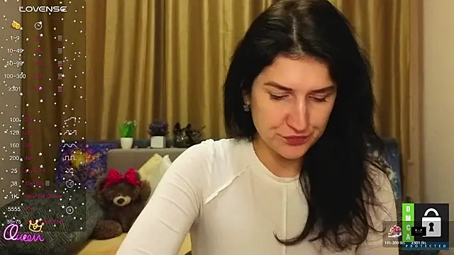 Alianna Solo Kisses online show from February 3, 2026, 12:21 pm