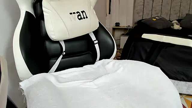 Valerioe online show from September 11, 2025, 1:33 pm