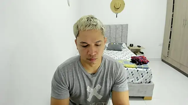 Snapshot of Valerioe chatting on May 27, 2026, 8:55 am Valerioe online show from May 27, 2026, 8:55 am