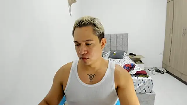 Snapshot of Valerioe chatting on June 3, 2026, 8:06 am Valerioe online show from June 3, 2026, 8:06 am