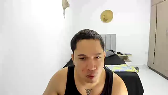 Snapshot of Valerioe chatting on July 9, 2026, 2:10 pm Valerioe online show from July 9, 2026, 2:10 pm