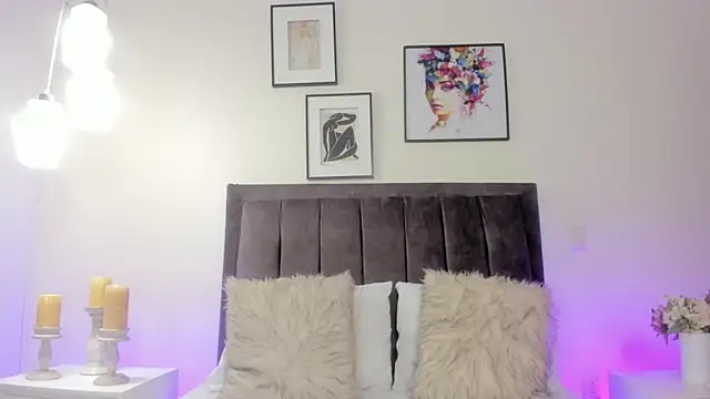 helen mooree online show from April 14, 2026, 12:55 pm