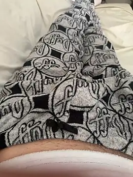 Xesco22 online show from April 16, 2026, 11:11 am