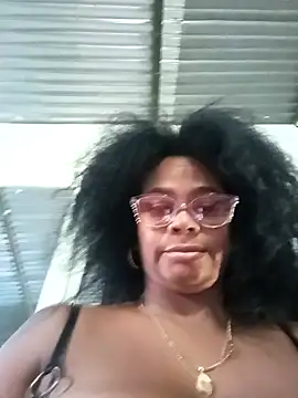 Melanie candy  online show from October 6, 2025, 10:07 pm