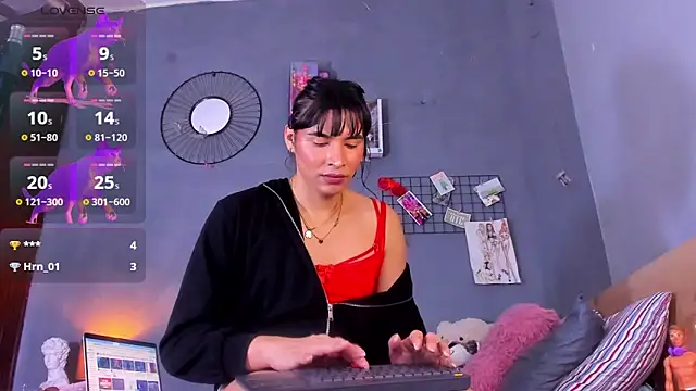 tiffbeatiful online show from March 15, 2025, 12:34 pm