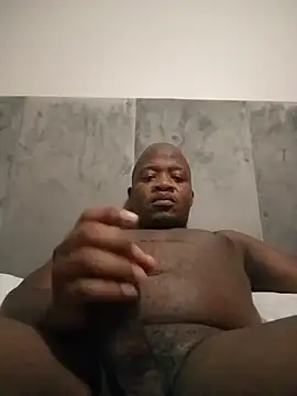 Snapshot of shotgunDee chatting on November 24, 2025, 10:31 pm shotgunDee online show from November 24, 2025, 10:31 pm