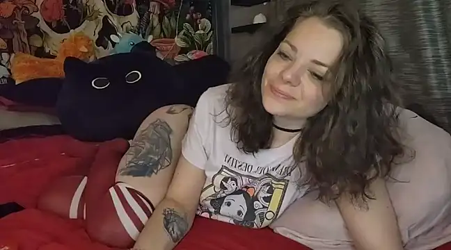 MiaElizabeth online show from January 3, 2025, 4:27 pm