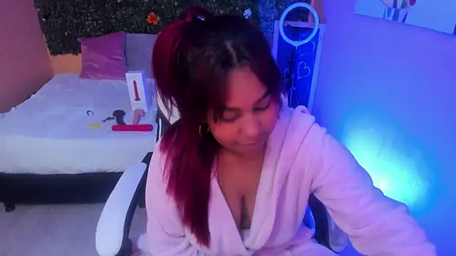 Lizzie Williams  online show from January 21, 2025, 7:15 am