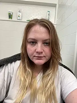 PhatAssBlond online show from December 20, 2024, 3:00 pm