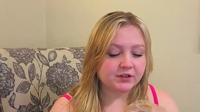 PhatAssBlond online show from April 12, 2026, 7:30 pm