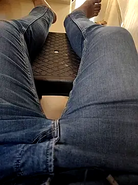 Snapshot of SplitPrestige19 chatting on November 28, 2025, 10:29 am SplitPrestige19 online show from November 28, 2025, 10:29 am