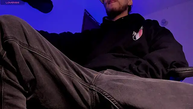 s sven03 online show from February 12, 2026, 7:14 am