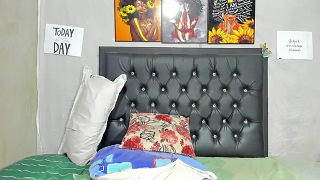 Snapshot of Darlyquenn11 chatting on February 11, 2025, 9:31 am Darlyquenn11 online show from February 11, 2025, 9:31 am