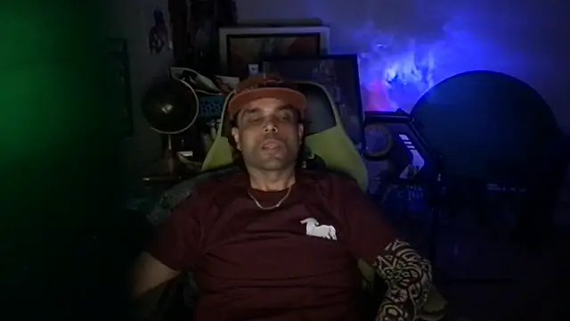 GForceSavage online show from April 24, 2026, 3:31 am