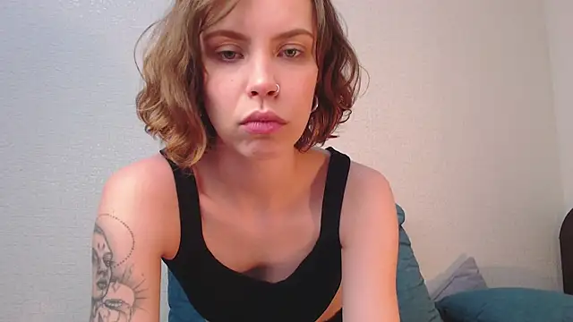 Snapshot of milly_ross chatting on October 5, 2025, 8:23 am milly ross online show from October 5, 2025, 8:23 am