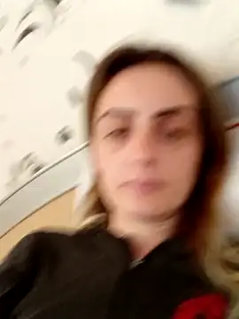 SophyGirl online show from February 8, 2025, 1:22 pm