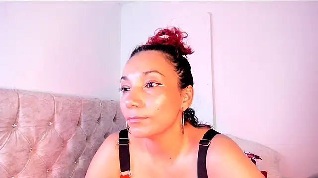 amber demons2021 online show from January 31, 2025, 8:12 pm