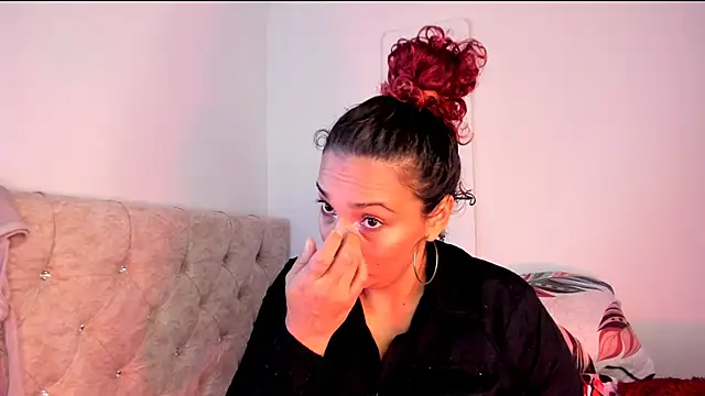 amber demons2021 online show from February 4, 2025, 5:12 pm