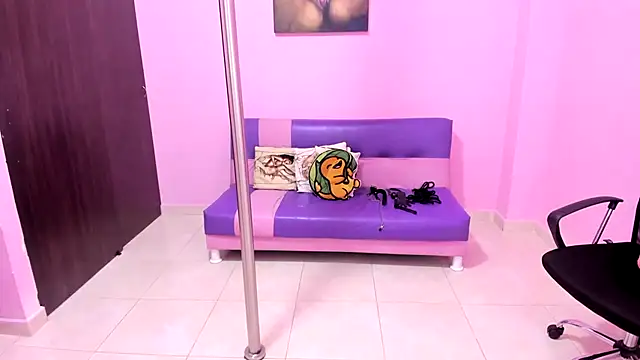 mature dirty squirt online show from September 24, 2025, 12:30 pm