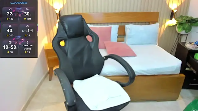 luciana ballesteros  online show from March 4, 2026, 12:11 pm