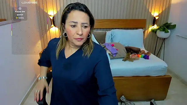 Snapshot of luciana_ballesteros_ chatting on April 30, 2026, 12:11 pm luciana ballesteros online show from April 30, 2026, 12:11 pm