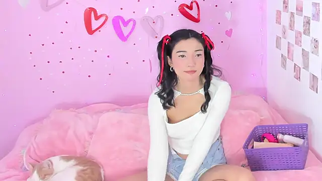 Snapshot of MIDORI_BACK_01 chatting on February 14, 2025, 9:32 pm MIDORI BACK 01 online show from February 14, 2025, 9:32 pm