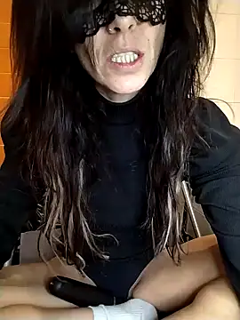 Snapshot of EmySkinny85 chatting on February 4, 2025, 4:18 pm EmySkinny85 online show from February 4, 2025, 4:18 pm