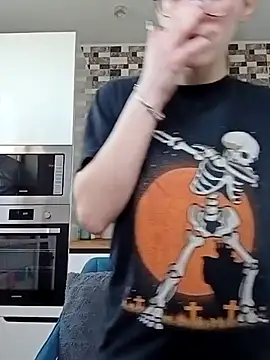 MartiniiSelenna online show from March 14, 2025, 6:42 am