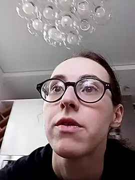 MartiniiSelenna online show from March 16, 2025, 6:42 am