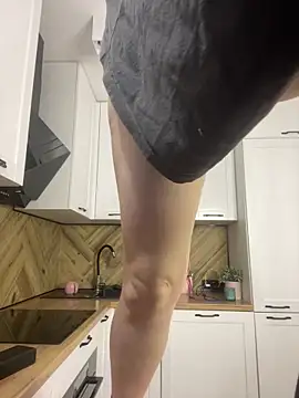 MartiniiSelenna online show from December 5, 2025, 7:06 am