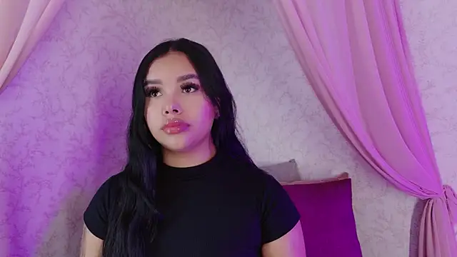 MarianaGarciaa   online show from July 23, 2026, 7:23 pm