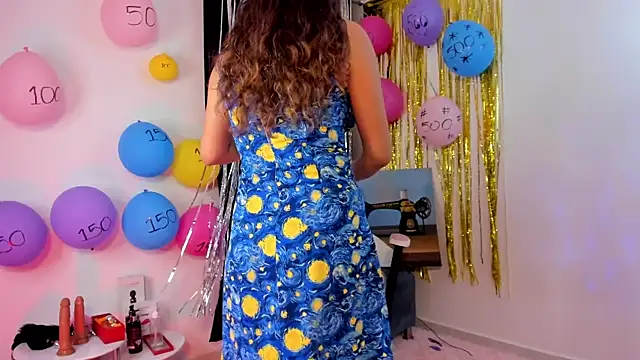 lovely kitt online show from February 9, 2025, 2:38 am